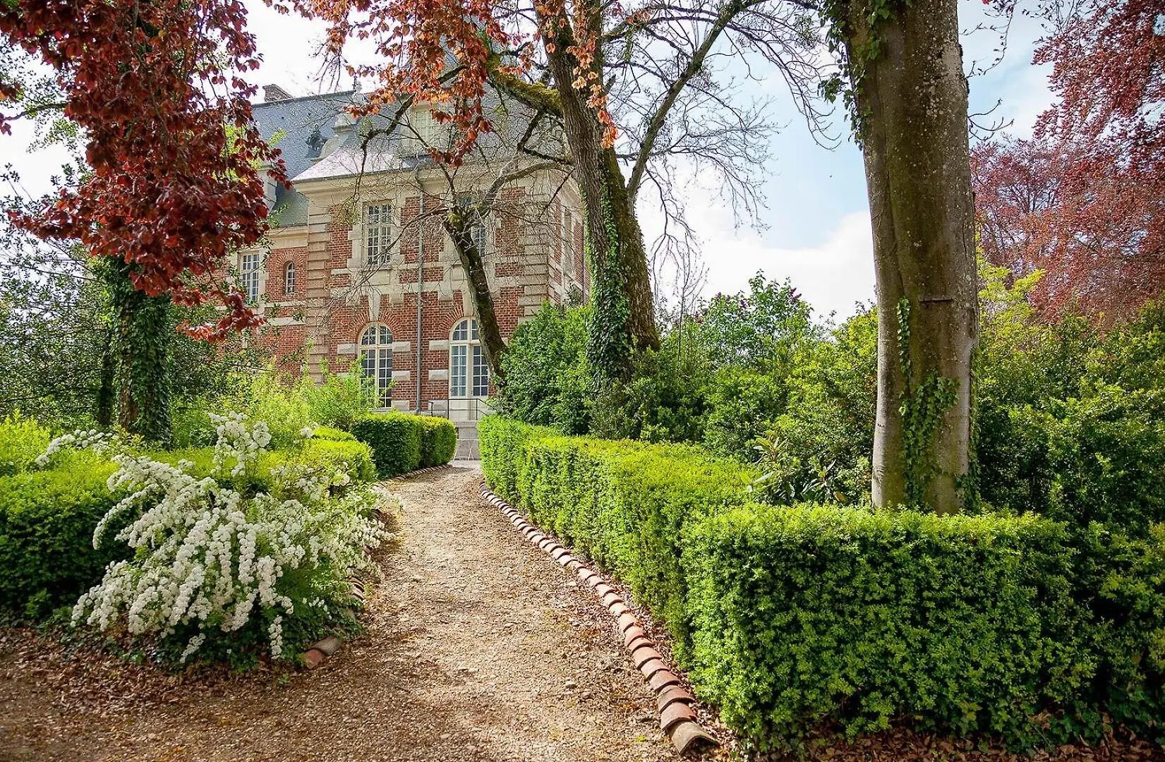 펜션 Chateau De Joyeux - Gites